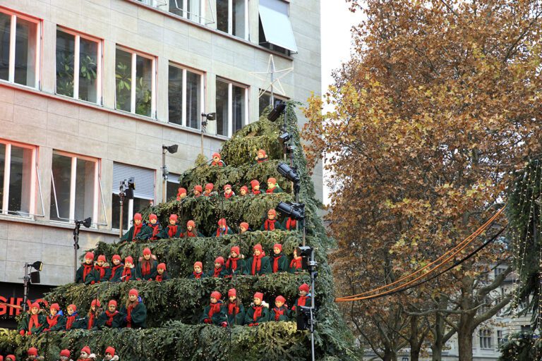 Zurich’s Singing Christmas Tree